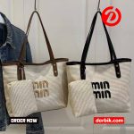 Min Min tote bag features woven material