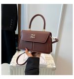 Min Min brand Handbag - Image 4